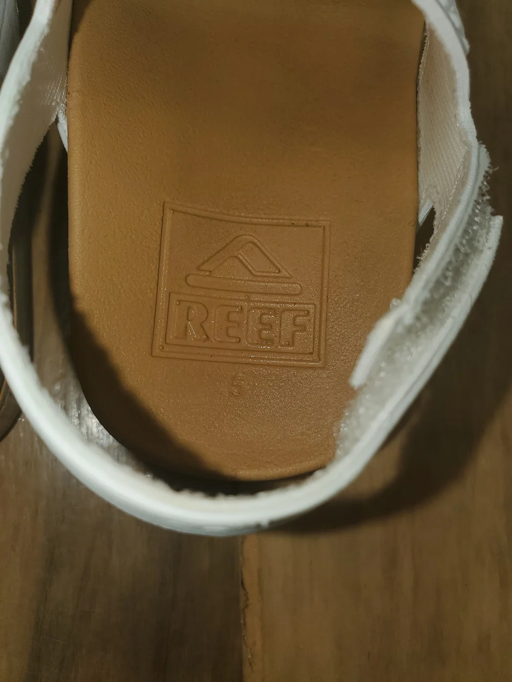 Reef Kids White Strap Sandals with Tan Sole Size 5 Toddler